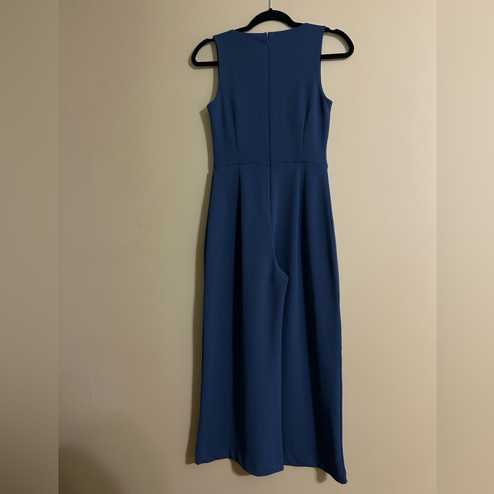 Banana Republic Sleeveless V-Neck Maxi Dress in Navy - Picture 2 of 4